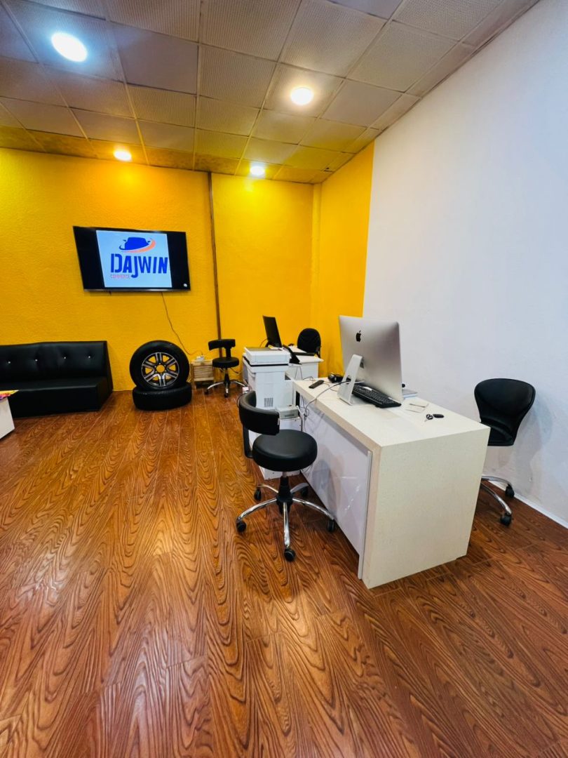 فروشگاه داج وین ، کیش