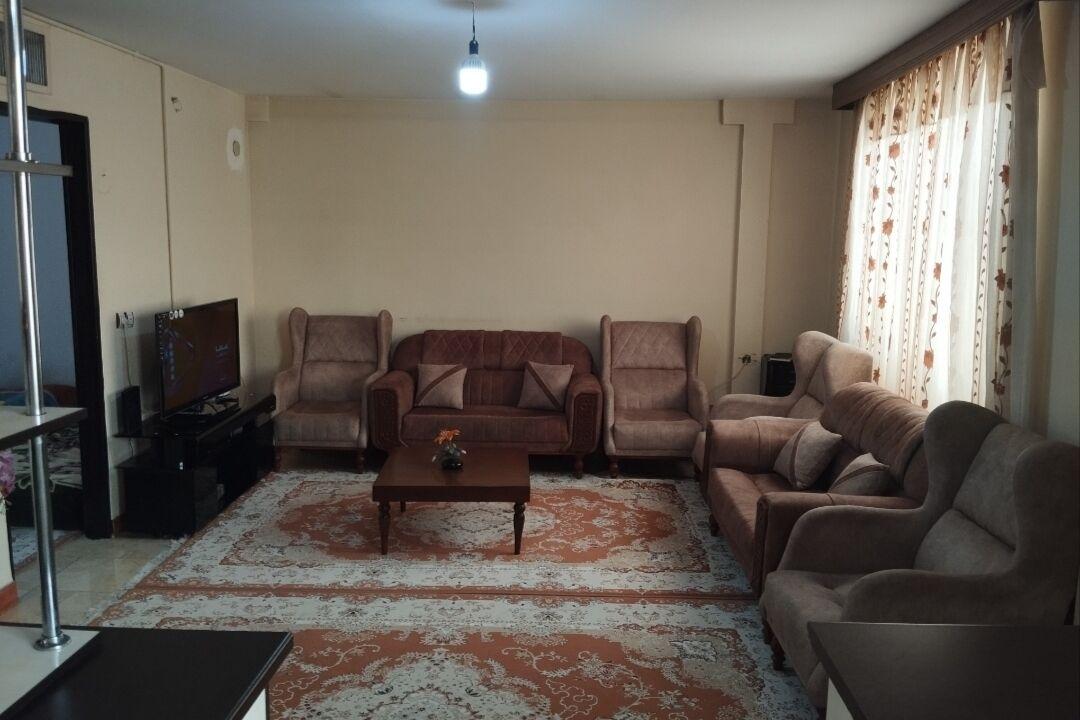واحد 74متری2خواب,طبقه 2از4تک واحدی ,با بیمه 2