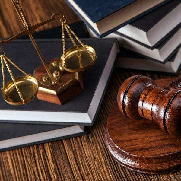 وکیل// بدون نگرانی مشاوره کنید