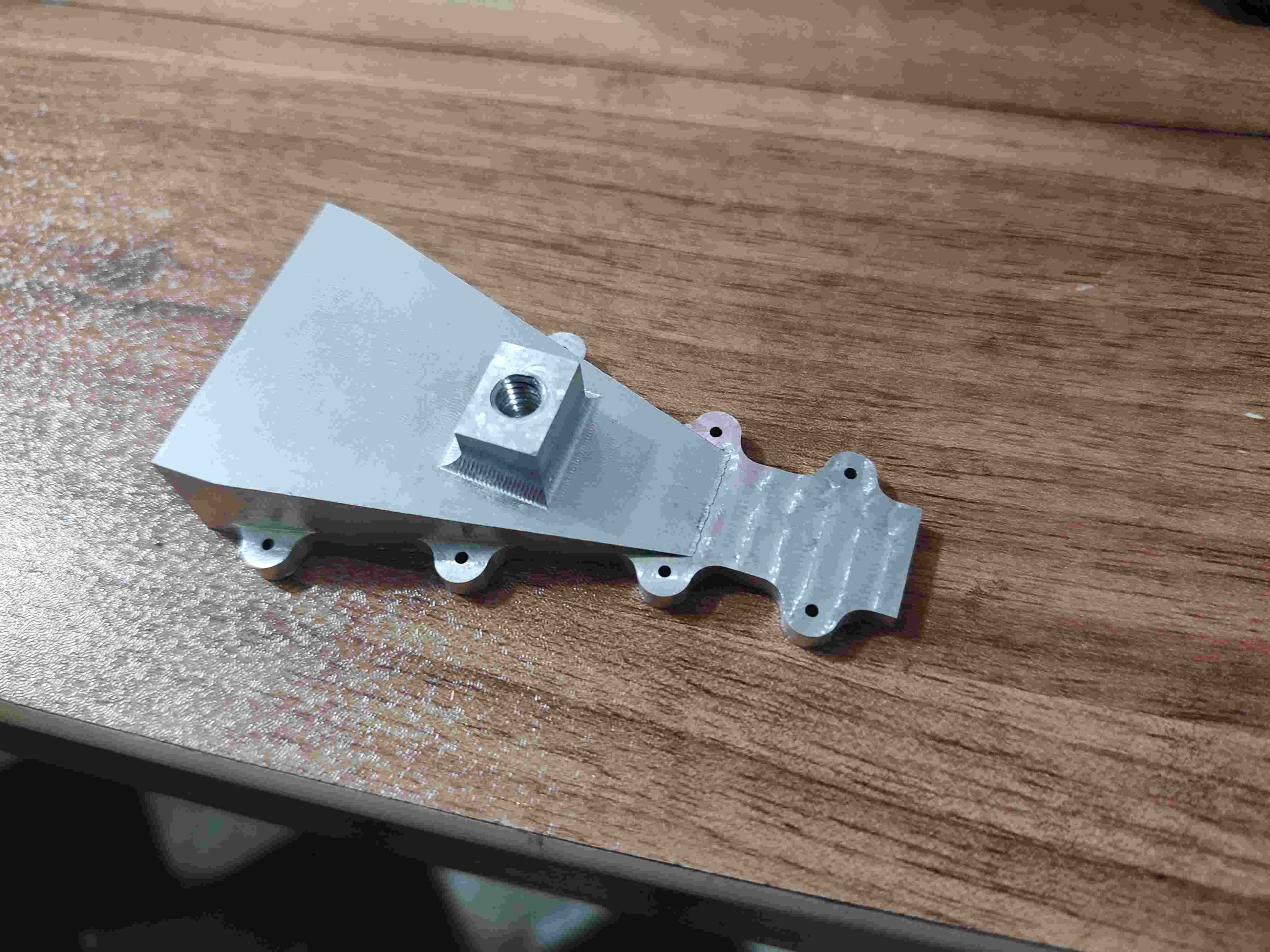 تراش ، فرز ، سری کاری و طول تراشی CNC 2