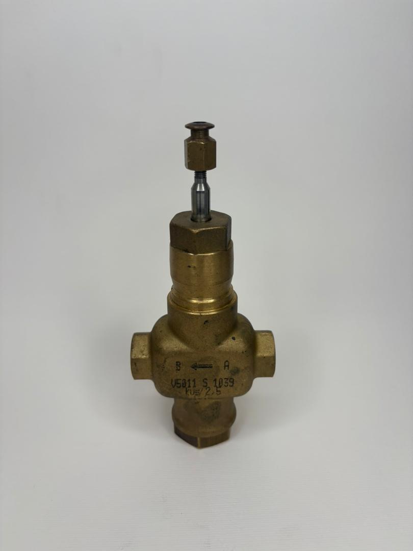شیر کنترلی دو راهی Honeywell V5011S1039 3