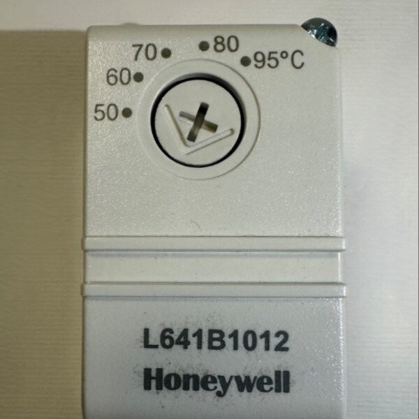 ترموستات جداری L641B هانیول