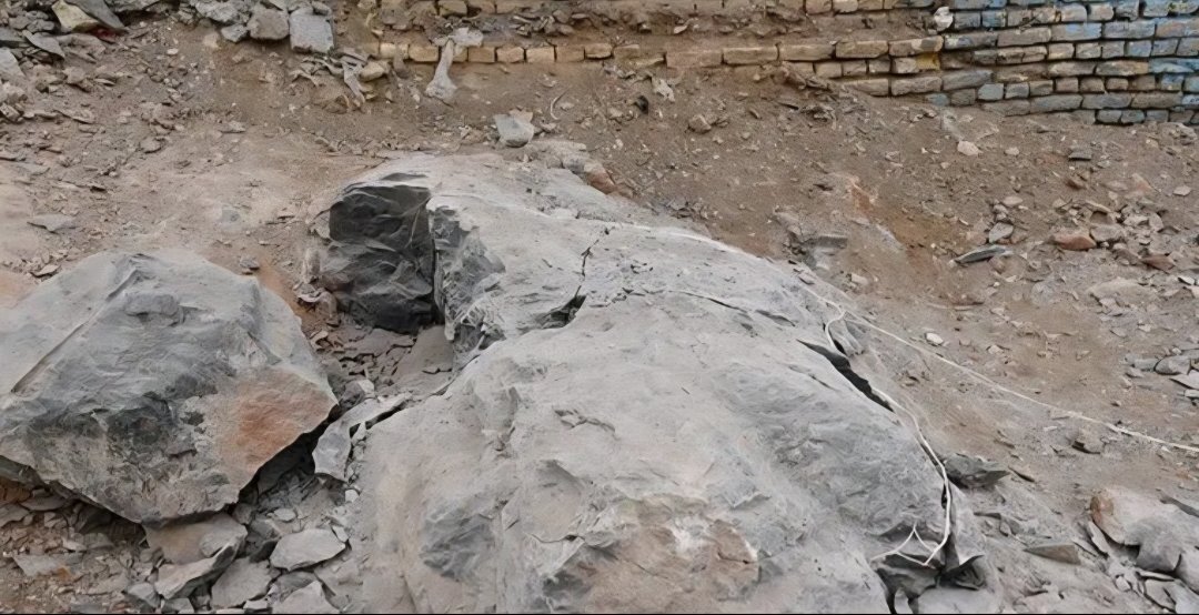 سایلنت پاور ، قلم سیاه ، بلک پاور تخریب سنگ 4