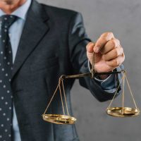 وکیل پایه یک دادگستری