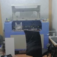 دستگاه برش لیزر شفنگ ۹۰۶۰ مادربردآکبند