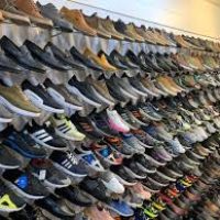 فروشنده  کفش