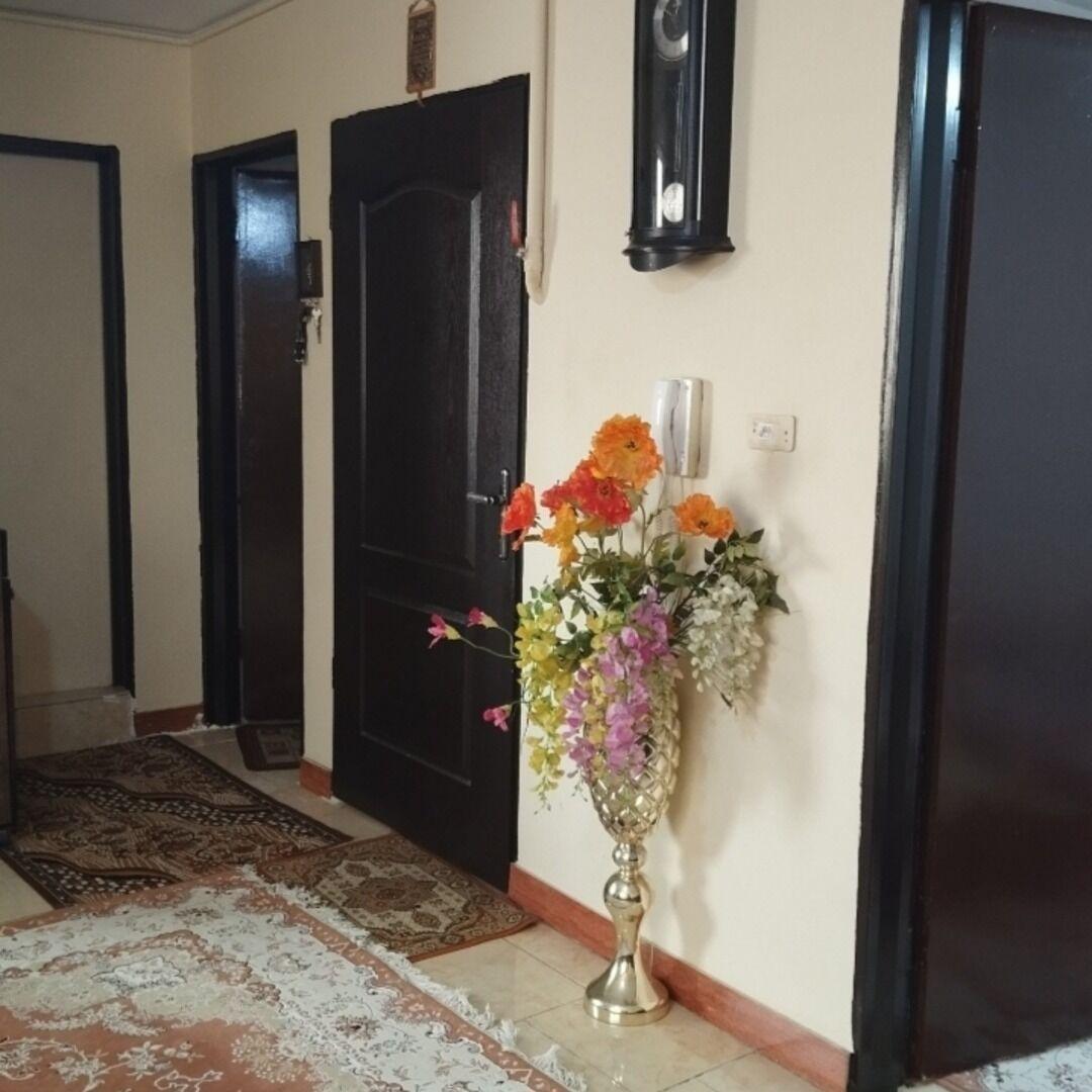 واحد 74متری2خواب,طبقه 2از4تک واحدی ,با بیمه