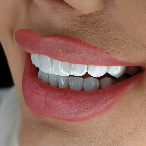 کلینیک دنداپزشکی چیتگر
