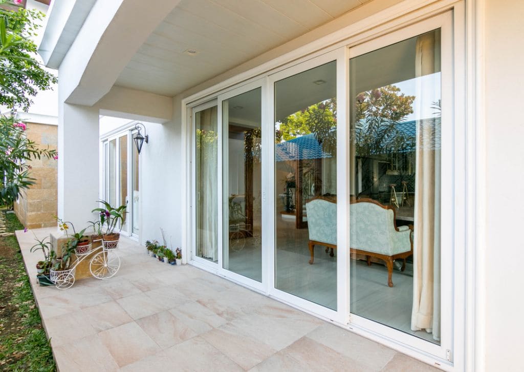 تولیدکننده و مجری درب و پنجره دو جداره UPVC 2